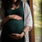 Dra. Thaline Neves Coutinho aborda a gestão de risco em serviços de imagem, garantindo segurança do paciente e qualidade nos atendimentos.