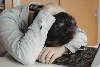 Antes de adoecer, o corpo sempre avisa — reconhecer esses sinais pode transformar sua saúde, alerta Alexandre Costa Pedrosa.