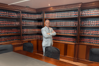 Leonardo Manzan explica como a reforma tributária altera modelos societários e incentiva parcerias em energia renovável.