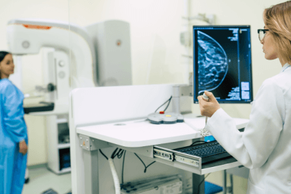 Vinicius Tadeu Sattin Rodrigues mostra como o radiologista é essencial no cuidado e prevenção da saúde feminina.