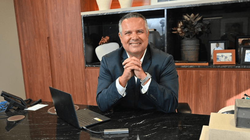 A integração entre infraestrutura física e sistemas digitais analisada por Elmar Juan Passos Varjão Bomfim.